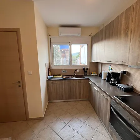 μεζονέτα θαλασσα *