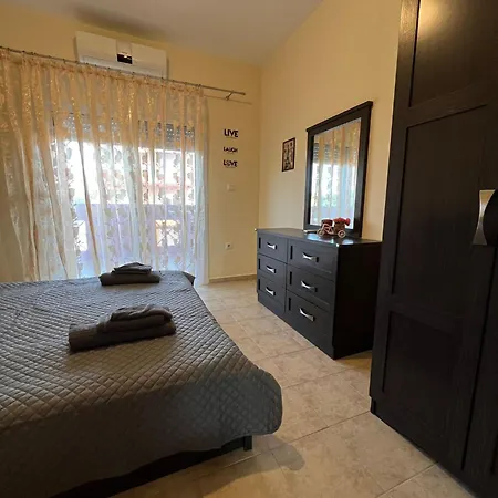 μεζονέτα θαλασσα Pszakúdia