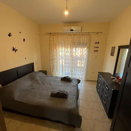 μεζονέτα θαλασσα