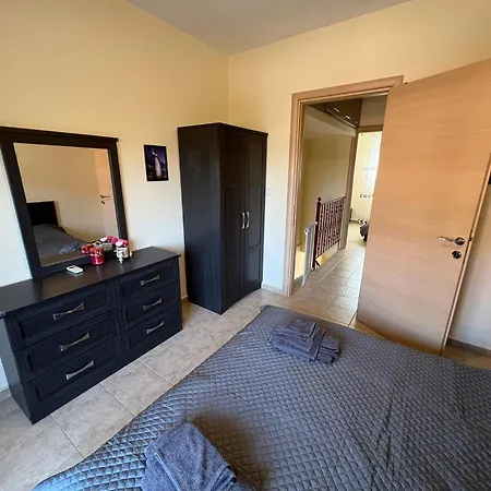 μεζονέτα θαλασσα Pszakúdia