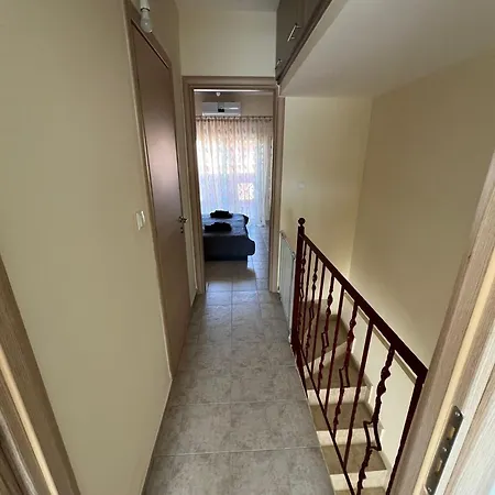 μεζονέτα θαλασσα