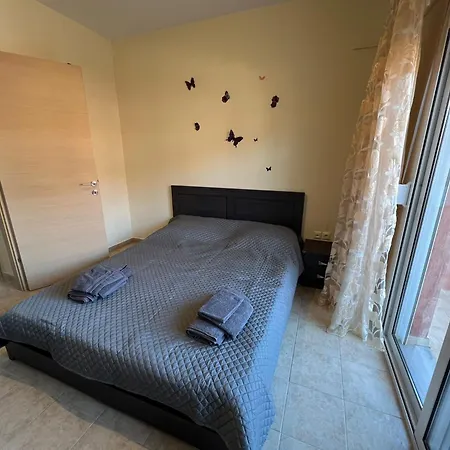 μεζονέτα θαλασσα