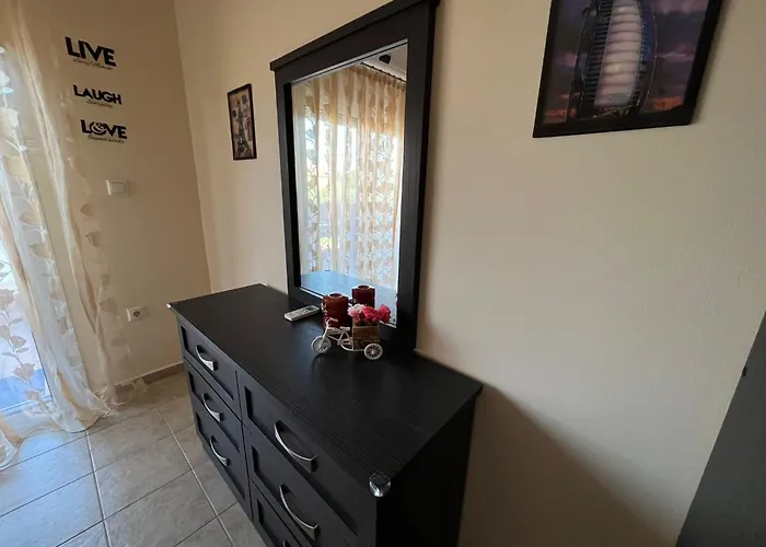 μεζονέτα θαλασσα Psakoudia