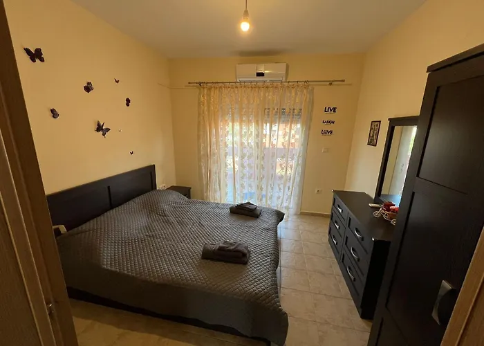 μεζονέτα θαλασσα