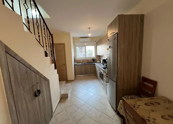 μεζονέτα θαλασσα *