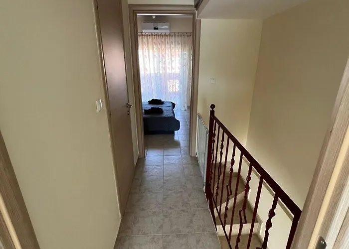 μεζονέτα θαλασσα