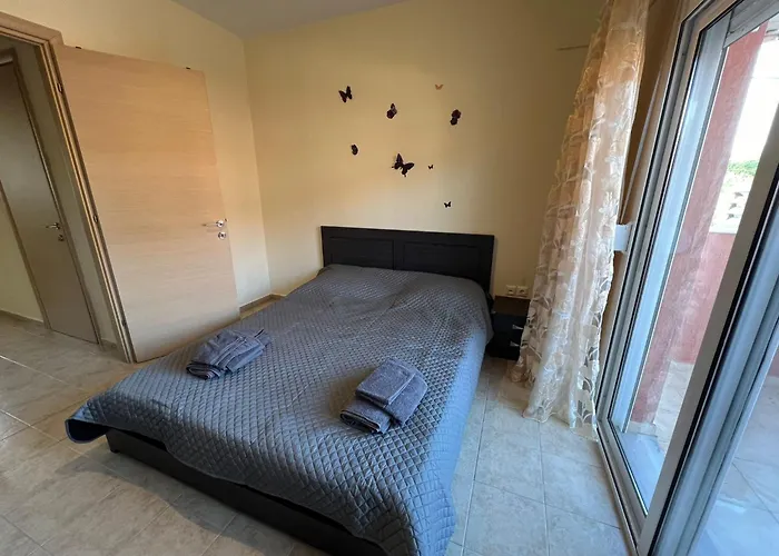 μεζονέτα θαλασσα